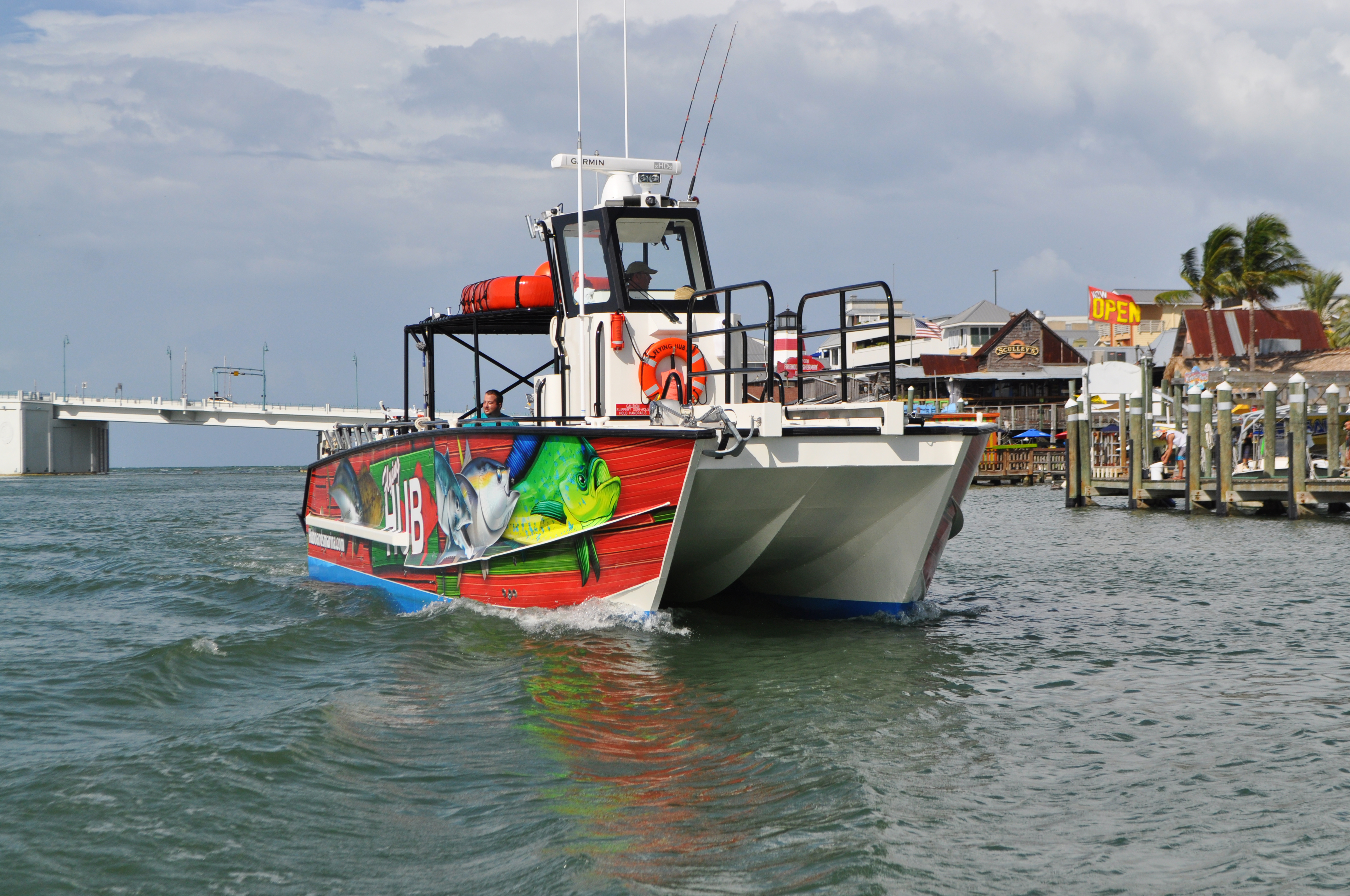 hydrofoil assisted catamaran