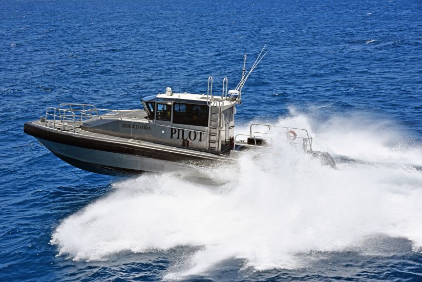Metal Shark 45 Defiant Pilot Boat