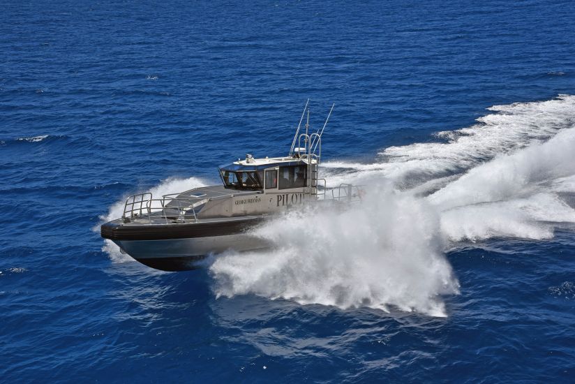 Metal Shark 45 Defiant Pilot Boat